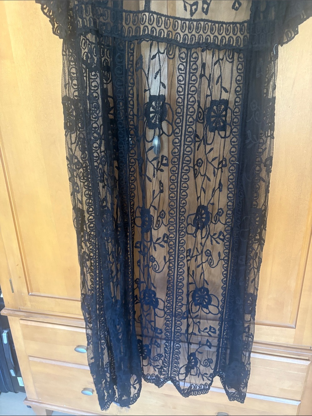 Embroidered Mesh Duster - Picture 8 of 9